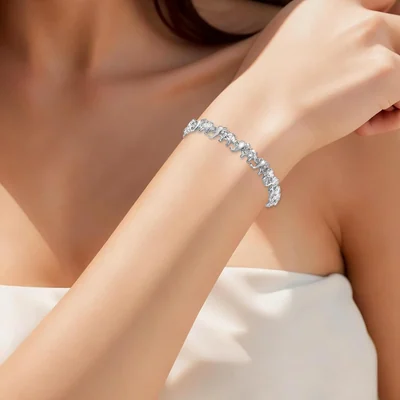 Elephant Link Bracelet by Gemsme