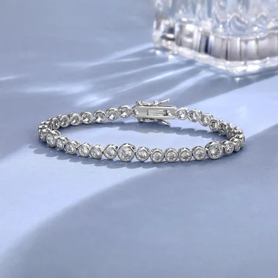Tennis Bracelet in Six Settings by Gemsme, Round Edging White