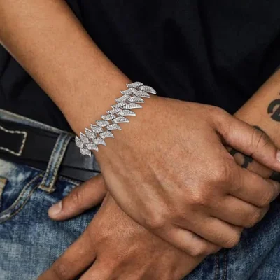 Cuban Link Chain Bracelet by Gemsme